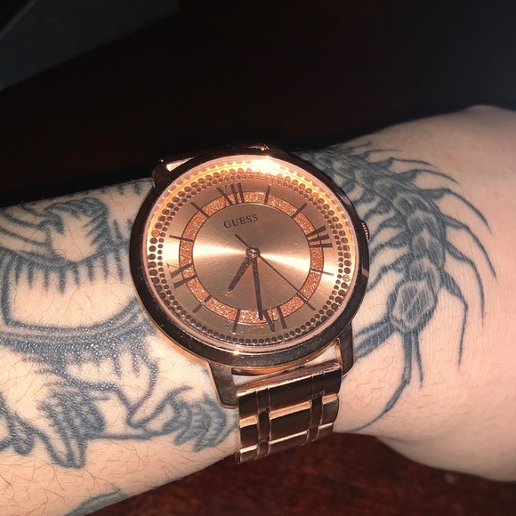 GUESS Authentic Rose Gold Women's Watch - Picture 5 of 5